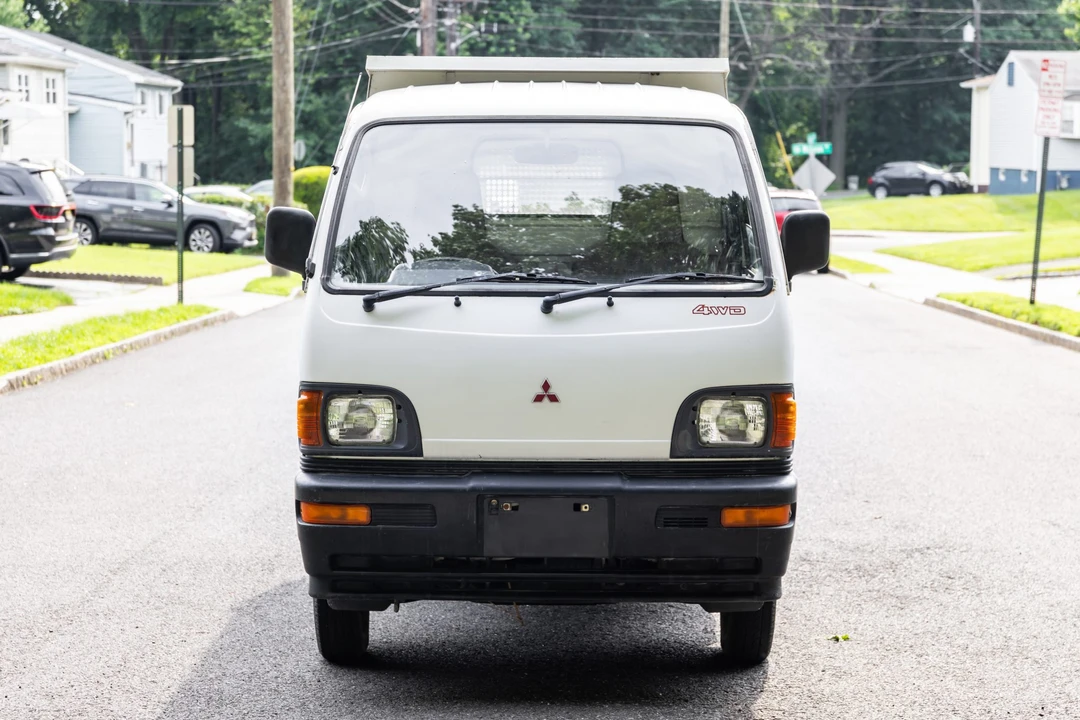 1994 Mitsubishi Minicab 5th Gen - Image 3 of 31