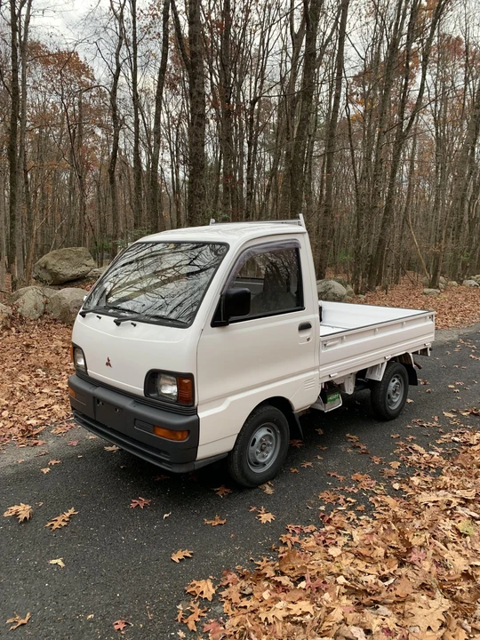 1994 Mitsubishi Minicab 5th Gen - Image 2 of 31