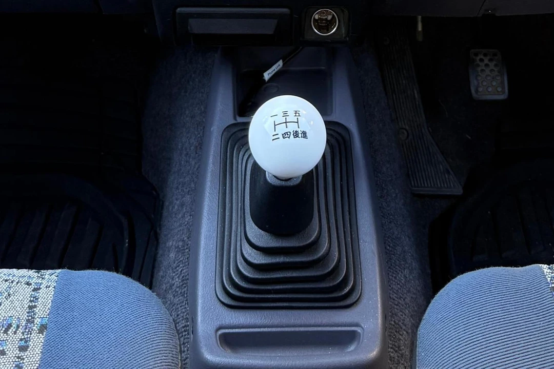 1994 Mitsubishi Pajero/Montero - Image 28 of 31