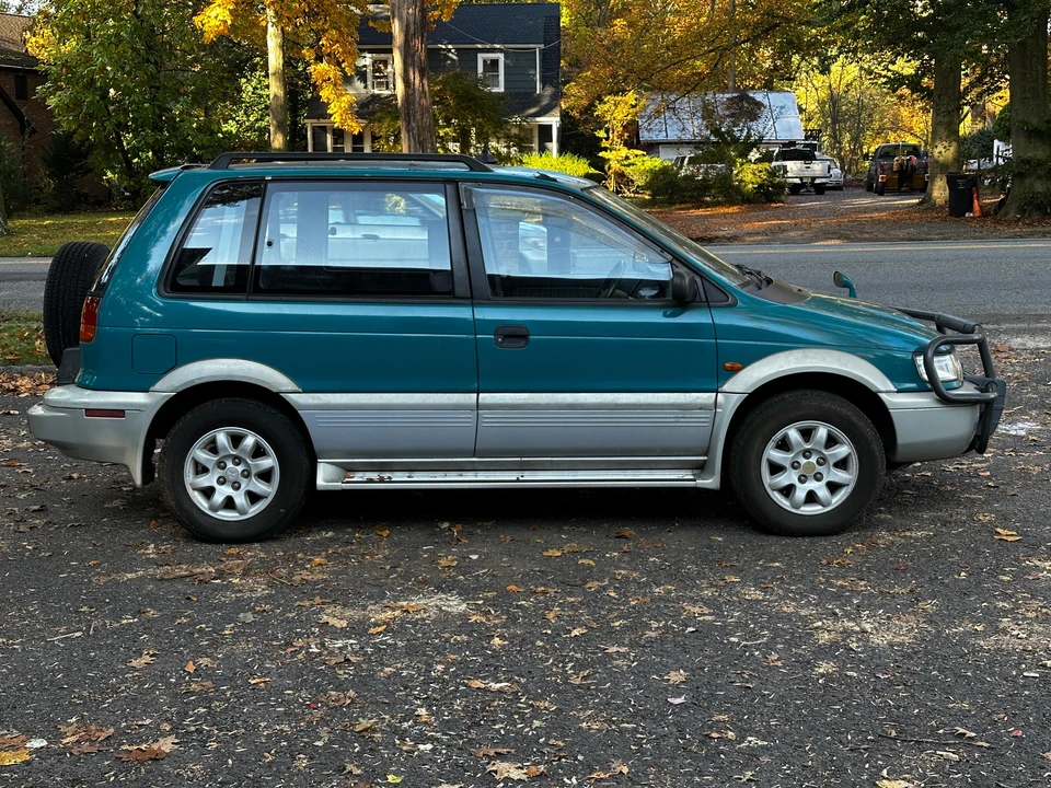 1994 Mitsubishi RVR 1st Gen - Image 14 of 31