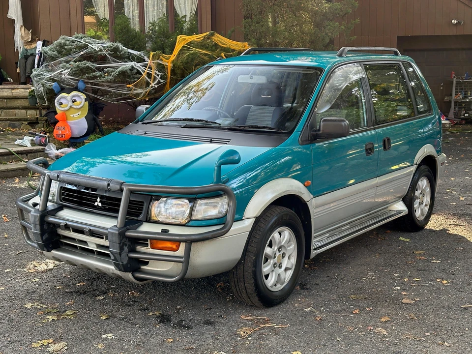 1994 Mitsubishi RVR 1st Gen - Image 8 of 31