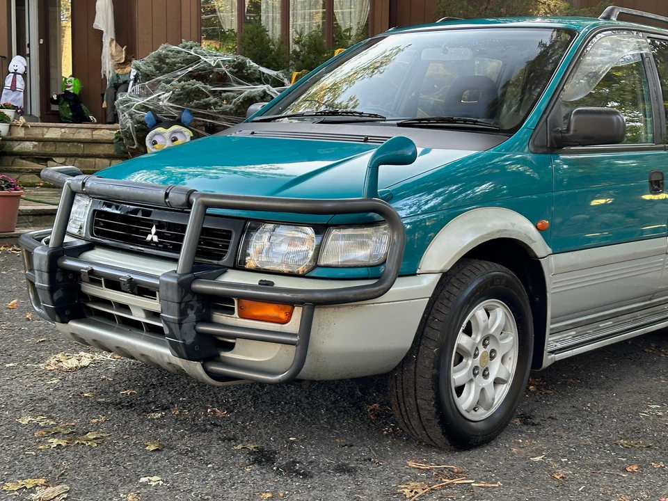 1994 Mitsubishi RVR 1st Gen - Image 17 of 31