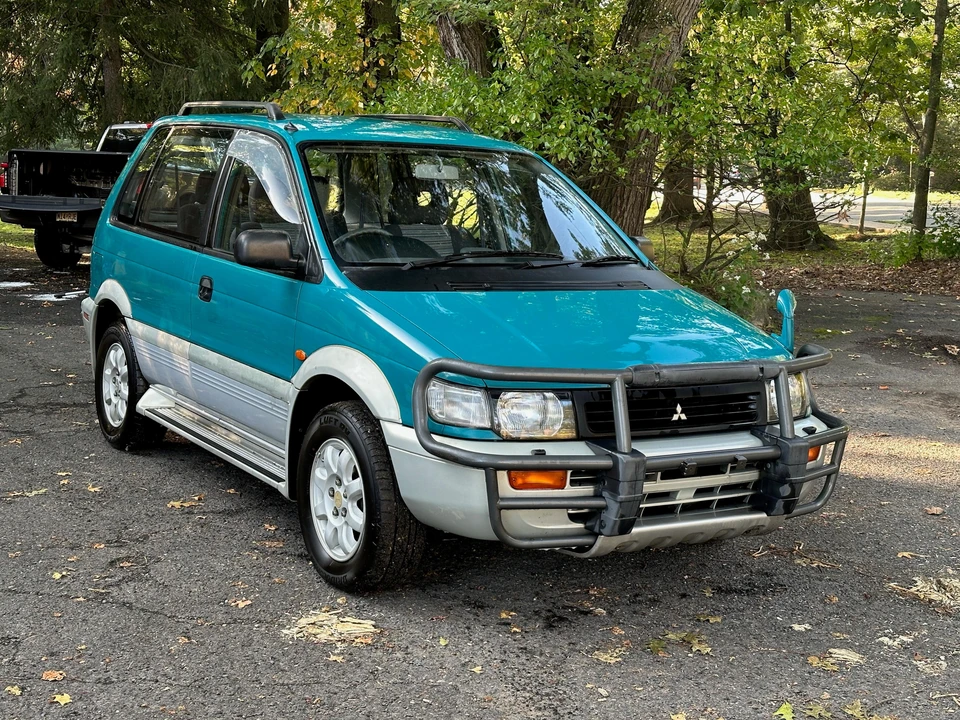 1994 Mitsubishi RVR 1st Gen - Image 15 of 31