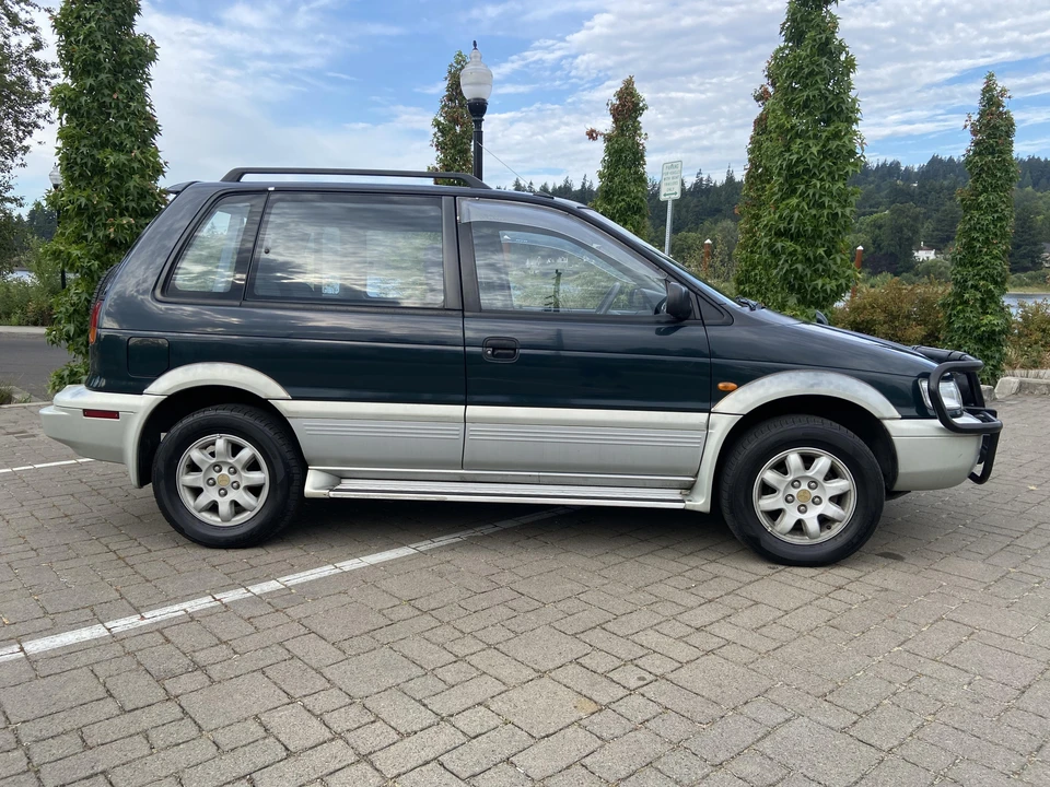 1994 Mitsubishi RVR 1st Gen - Image 11 of 31