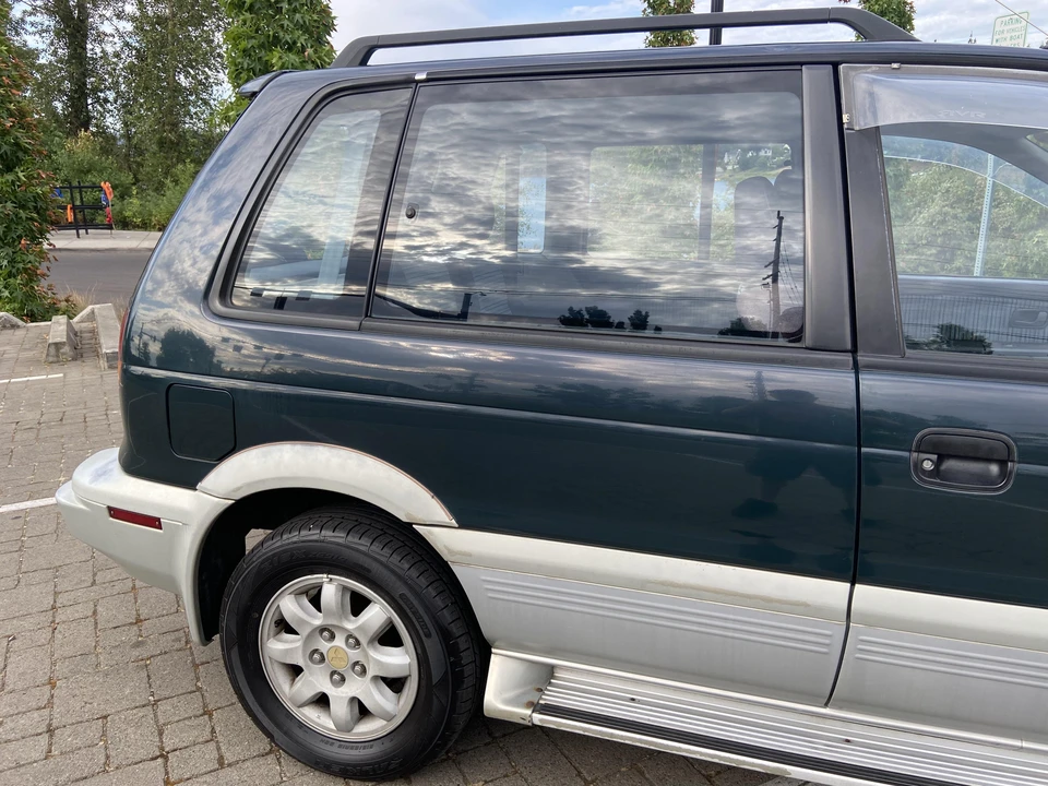 1994 Mitsubishi RVR 1st Gen - Image 25 of 31