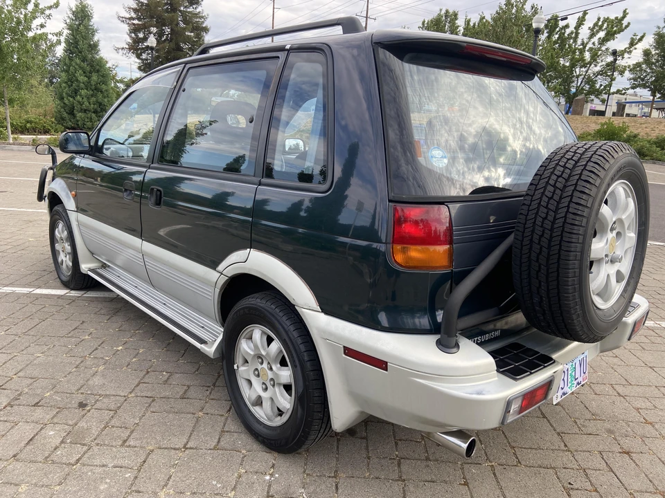 1994 Mitsubishi RVR 1st Gen - Image 7 of 31