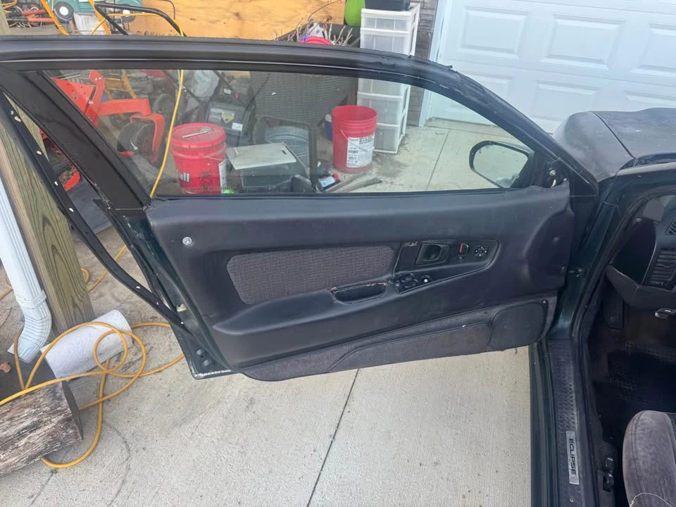 1994 Mitsubishi Eclipse 1st Gen - Image 11 of 15