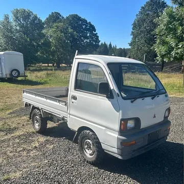 1994 Mitsubishi Mini Truck