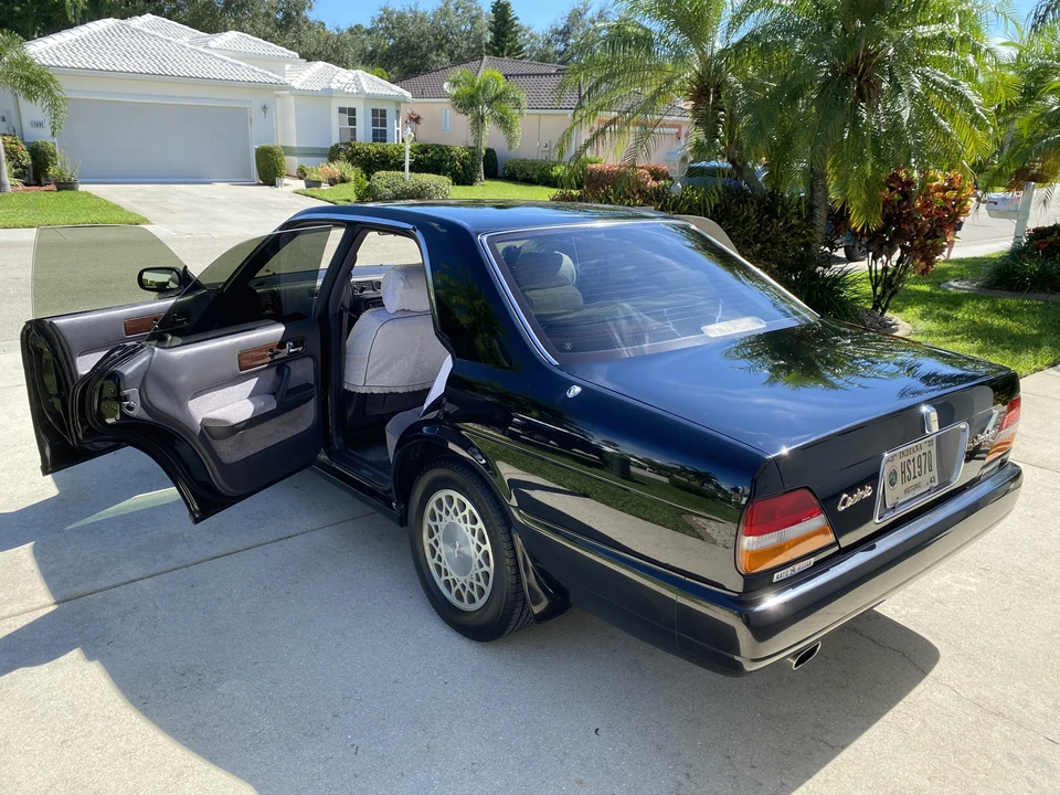 1994 Nissan Cedric 8th Gen - Image 18 of 31