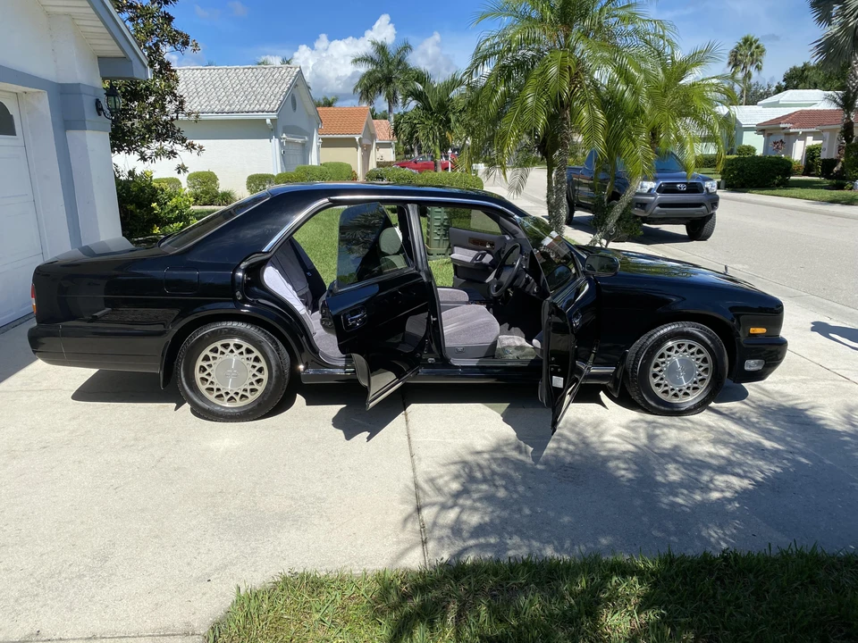 1994 Nissan Cedric 8th Gen - Image 25 of 31