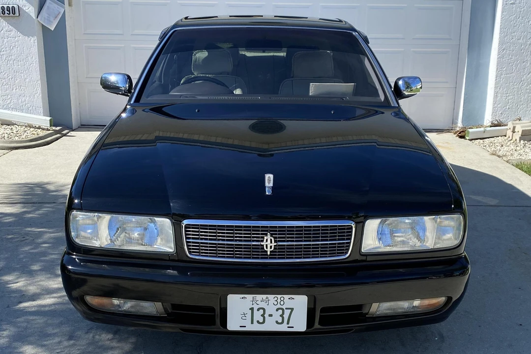1994 Nissan Cedric 8th Gen - Image 2 of 31