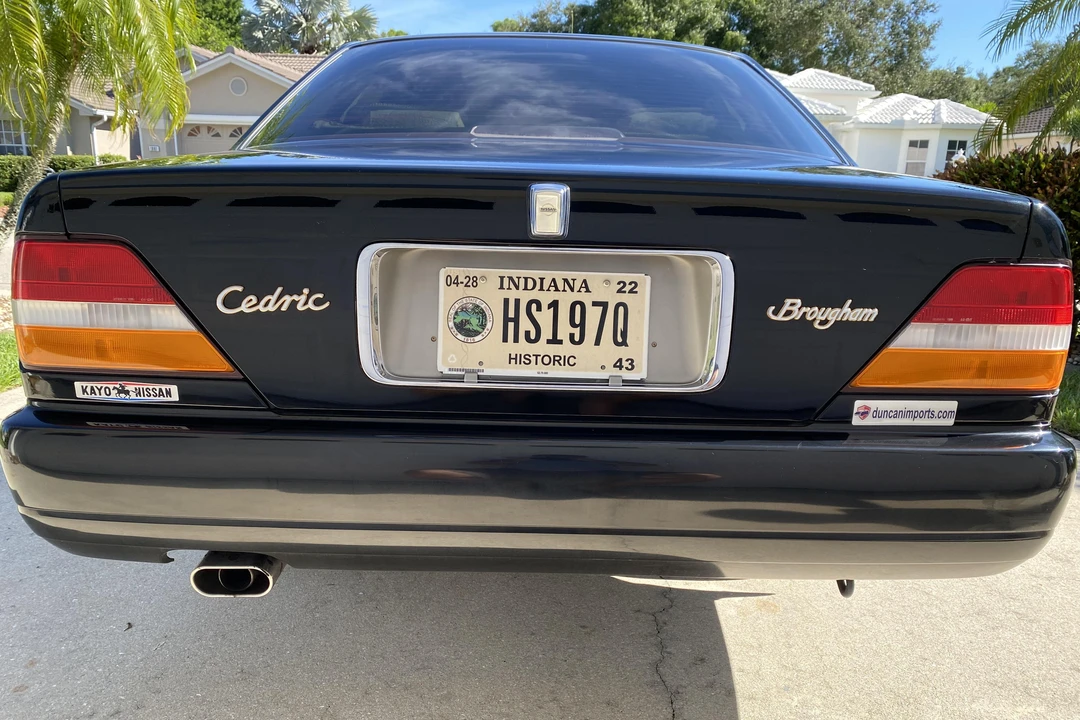 1994 Nissan Cedric 8th Gen - Image 5 of 31