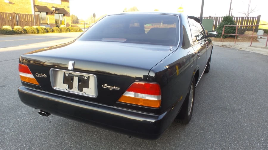1994 Nissan Cedric 8th Gen - Image 2 of 24