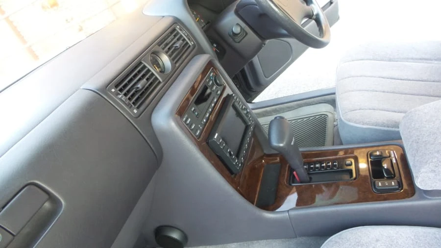 1994 Nissan Cedric 8th Gen - Image 7 of 24