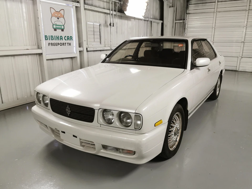 1994 Nissan Cedric 7th Gen - Image 9 of 31