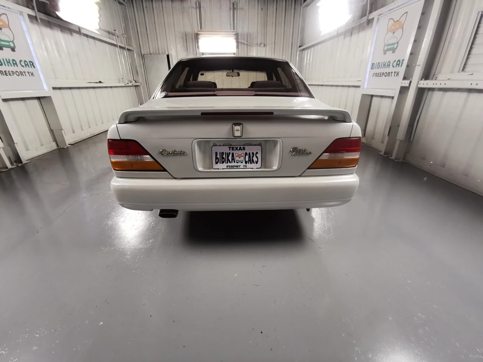 1994 Nissan Cedric 7th Gen - Image 13 of 31