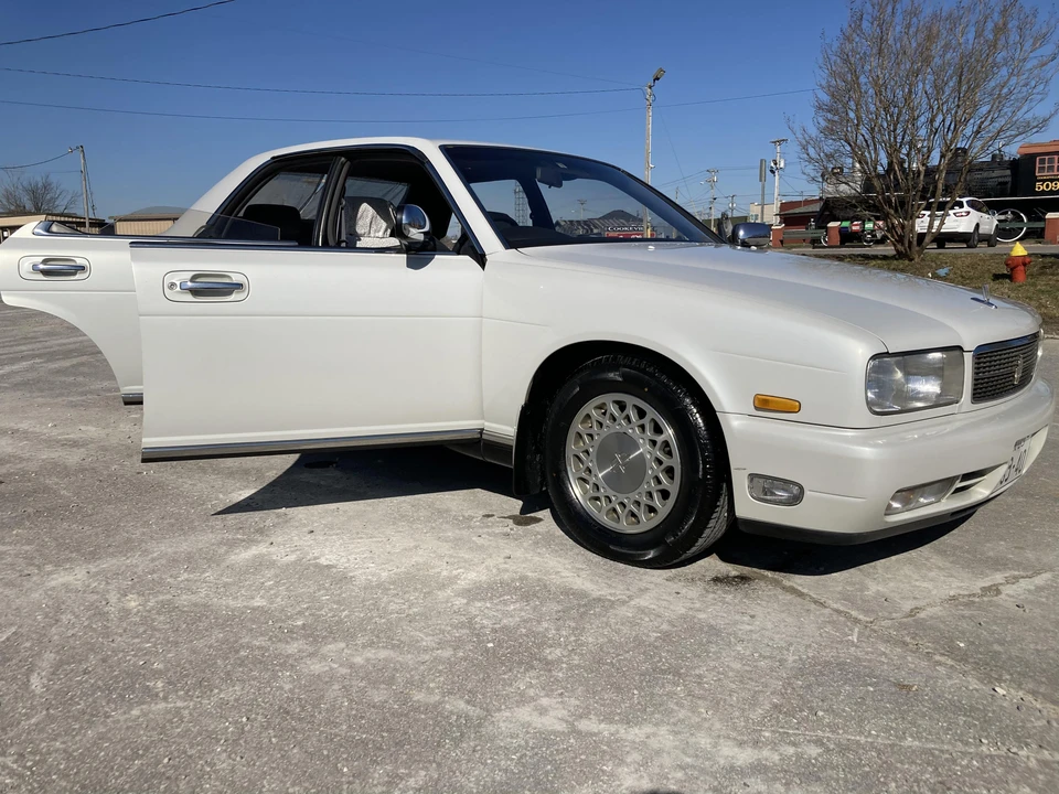 1994 Nissan Cedric 8th Gen - Image 28 of 31