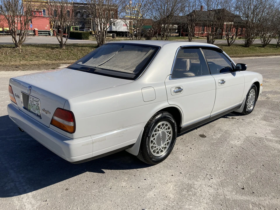 1994 Nissan Cedric 8th Gen - Image 5 of 31