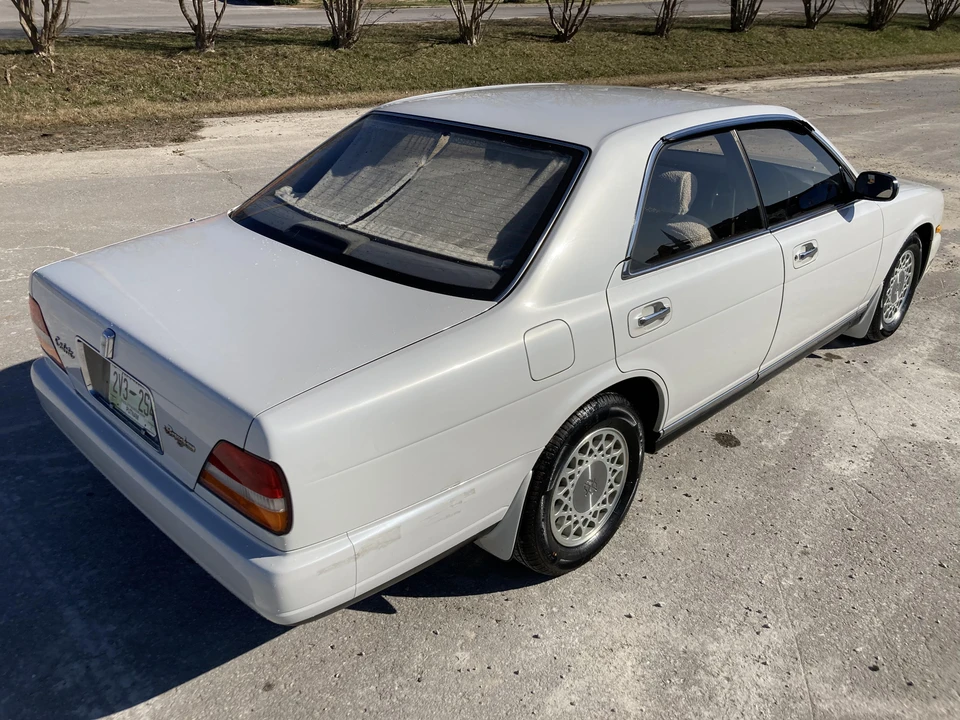 1994 Nissan Cedric 8th Gen - Image 14 of 31