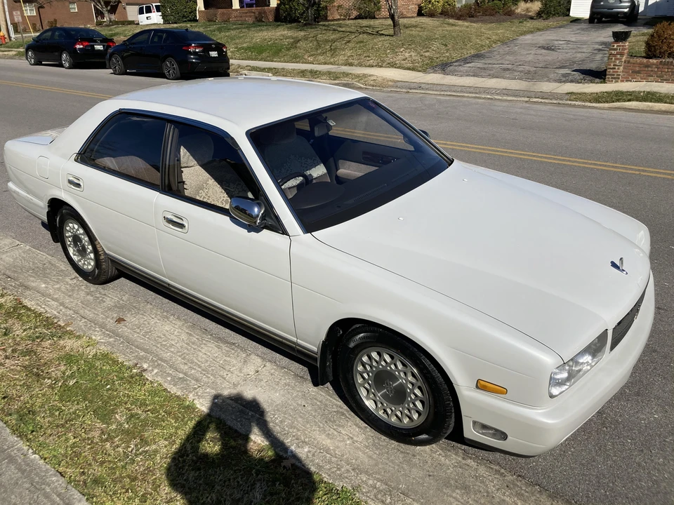 1994 Nissan Cedric 8th Gen - Image 16 of 31