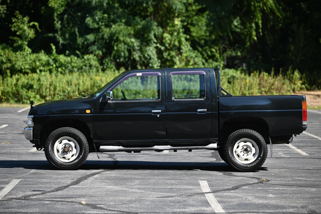 1994 Nissan Frontier - Image 6 of 31