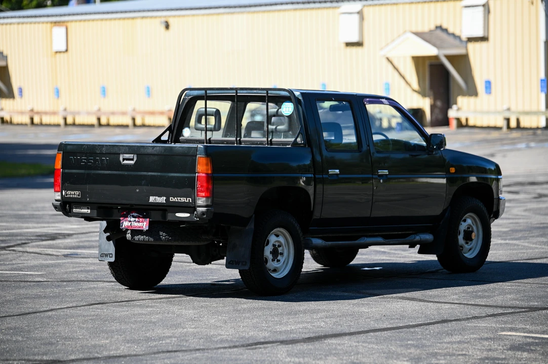 1994 Nissan Frontier - Image 7 of 31