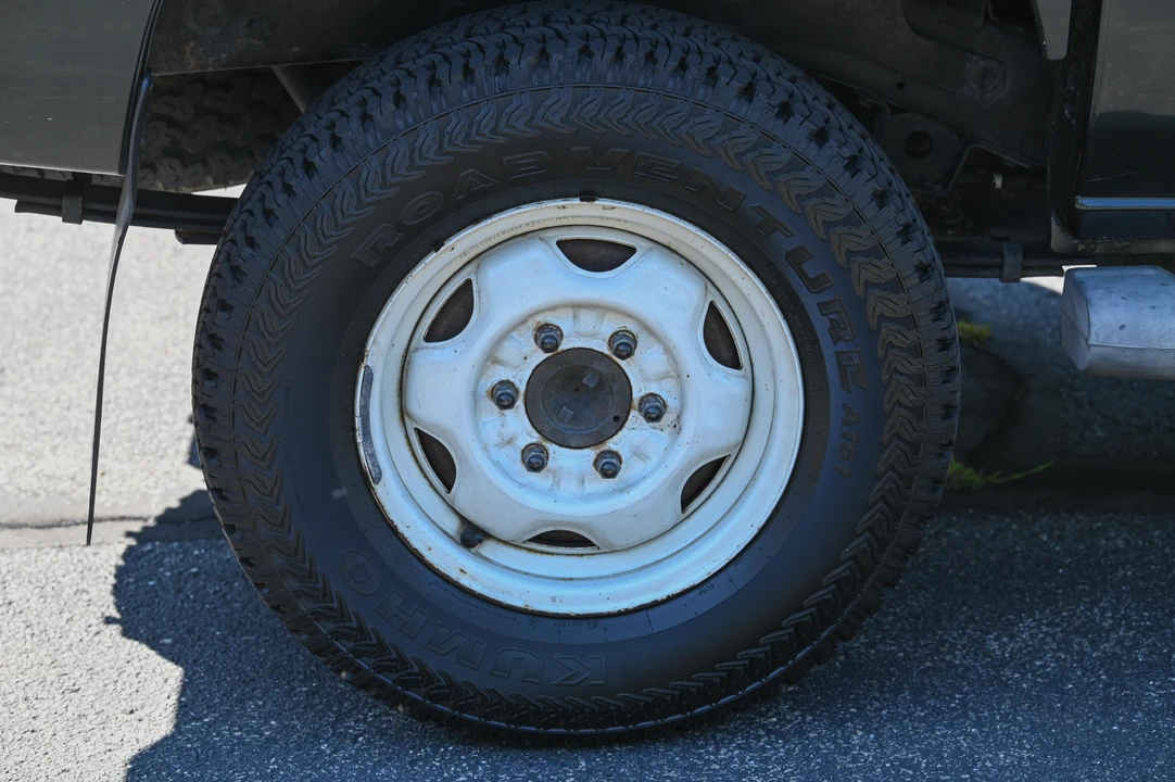1994 Nissan Frontier - Image 24 of 31
