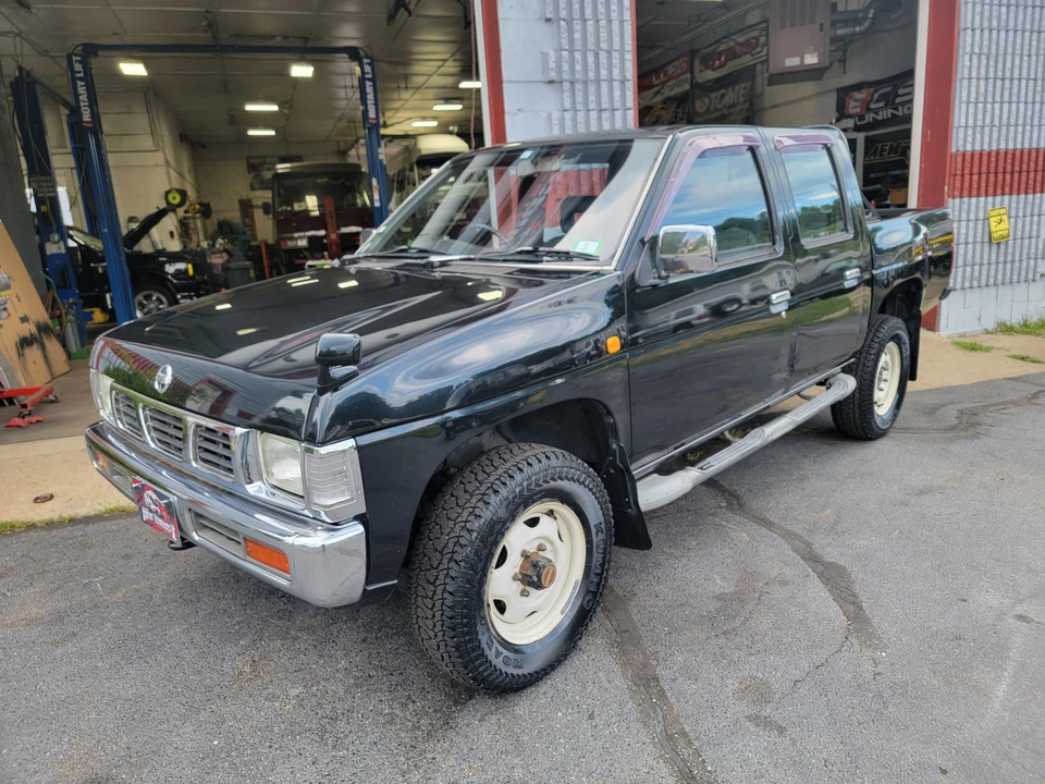 1994 Nissan Frontier - Image 9 of 31
