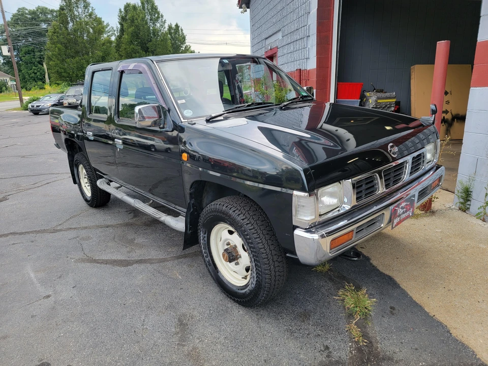 1994 Nissan Frontier - Image 16 of 31