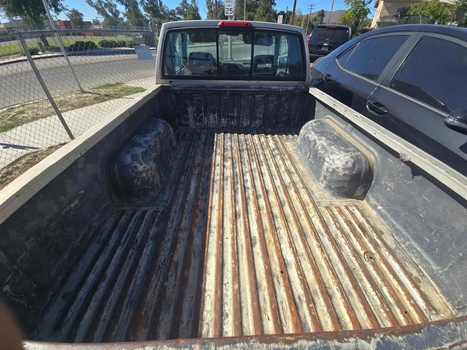 1994 Nissan Frontier - Image 4 of 8