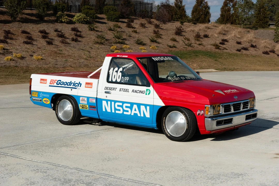 1994 Nissan Frontier - Image 24 of 31