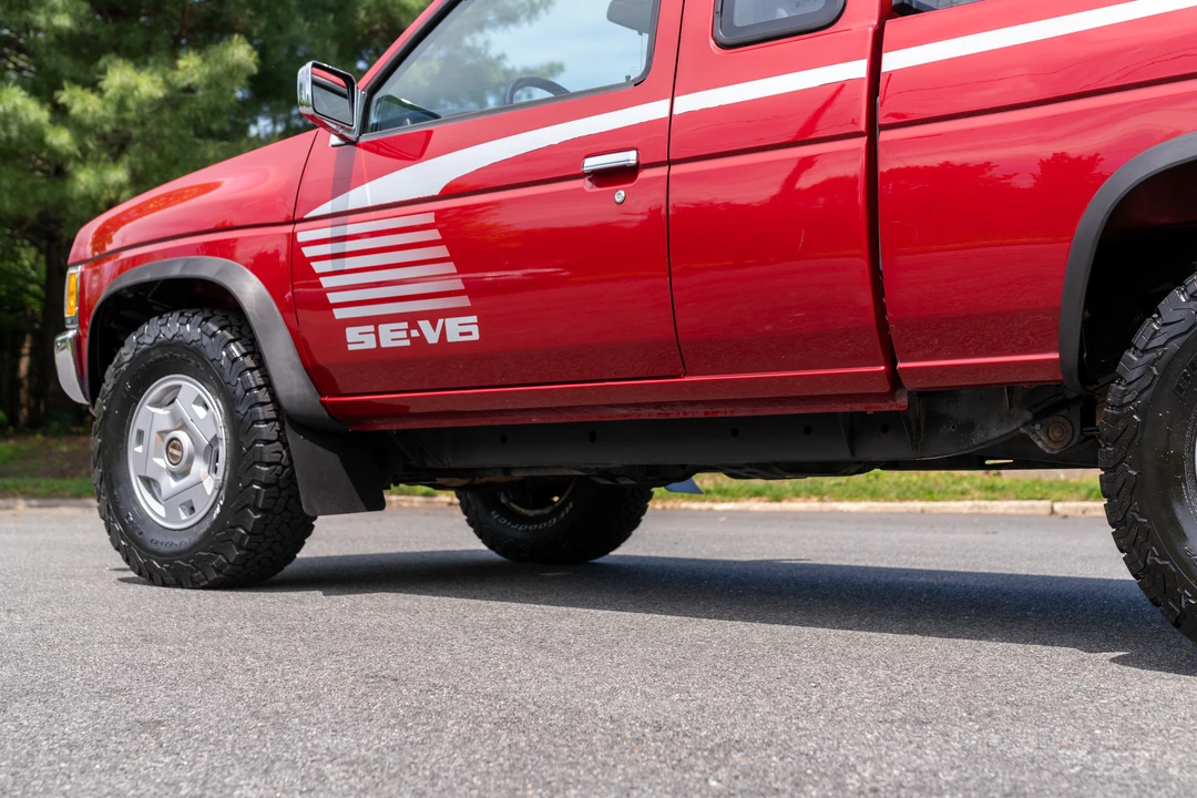 1994 Nissan Frontier - Image 24 of 31
