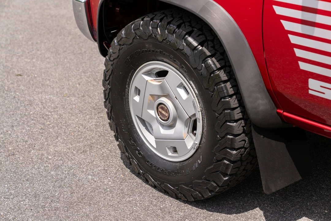 1994 Nissan Frontier - Image 18 of 31