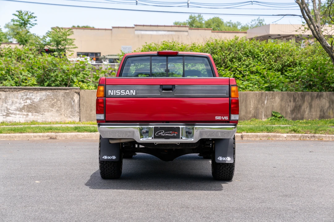 1994 Nissan Frontier - Image 5 of 31