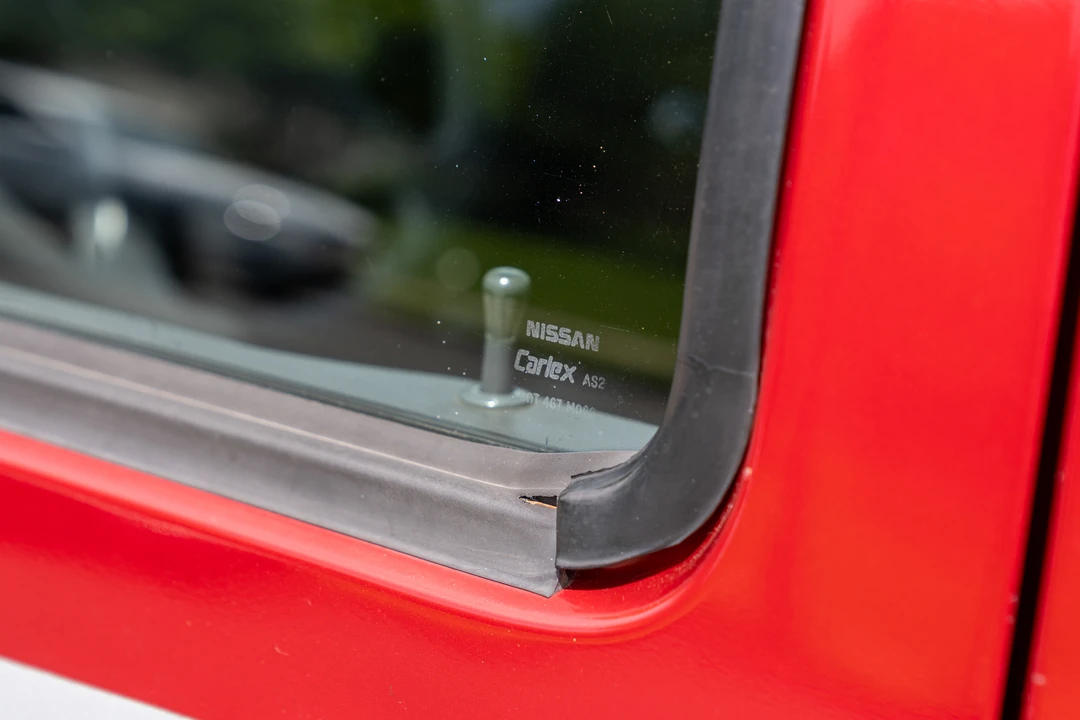 1994 Nissan Frontier - Image 21 of 31