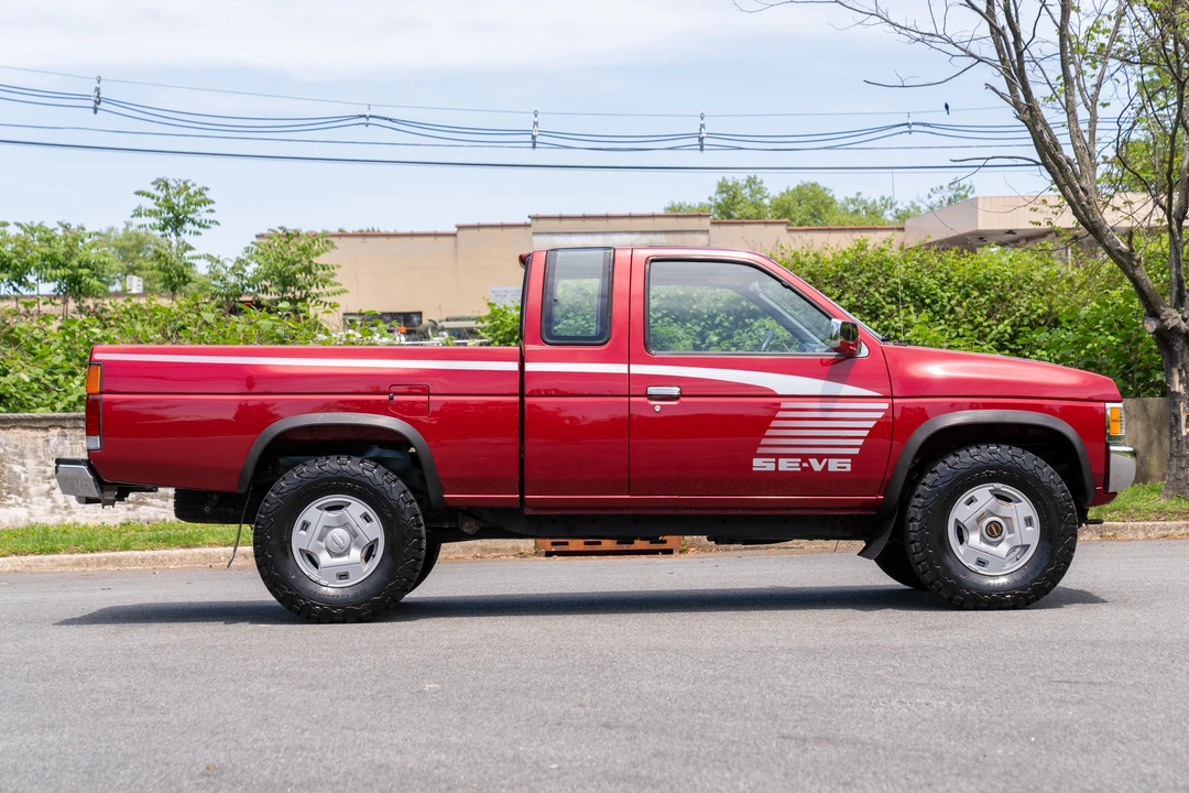 1994 Nissan Frontier - Image 7 of 31