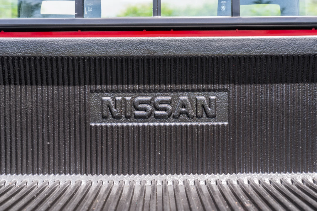 1994 Nissan Frontier - Image 30 of 31