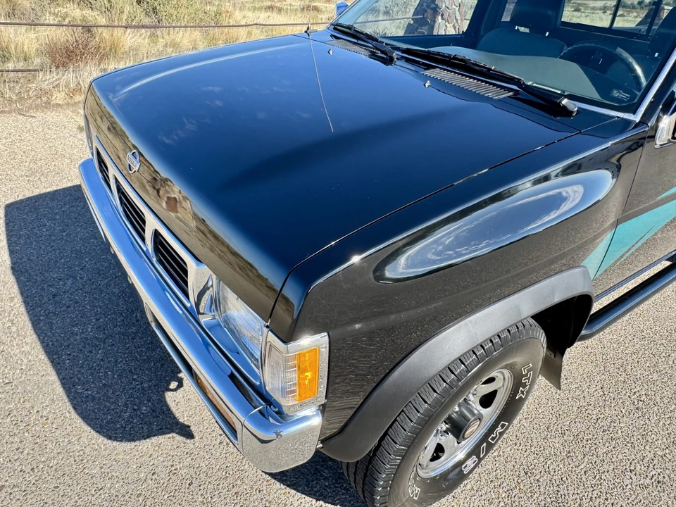 1994 Nissan Frontier - Image 15 of 31