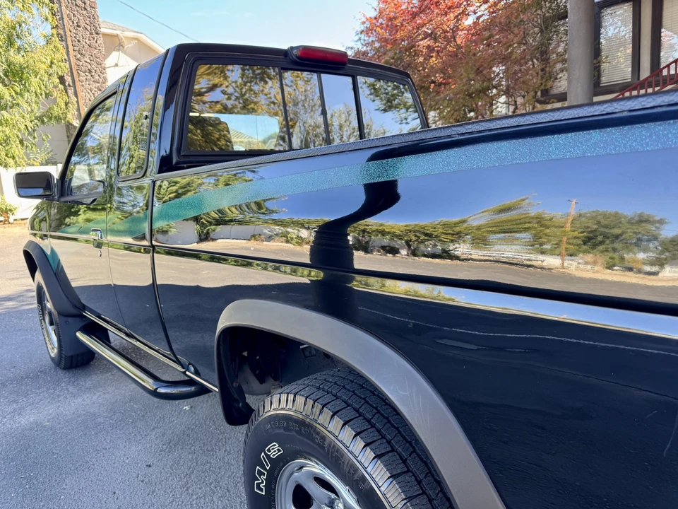 1994 Nissan Frontier - Image 20 of 31