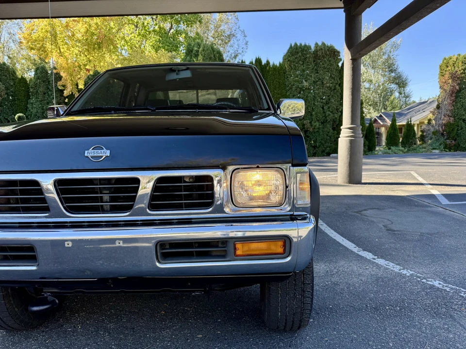 1994 Nissan Frontier - Image 14 of 31