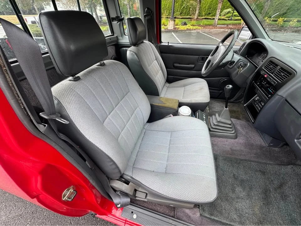 1994 Nissan Frontier - Image 15 of 17