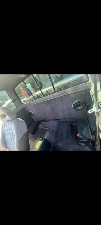 1994 Nissan Frontier - Image 4 of 4