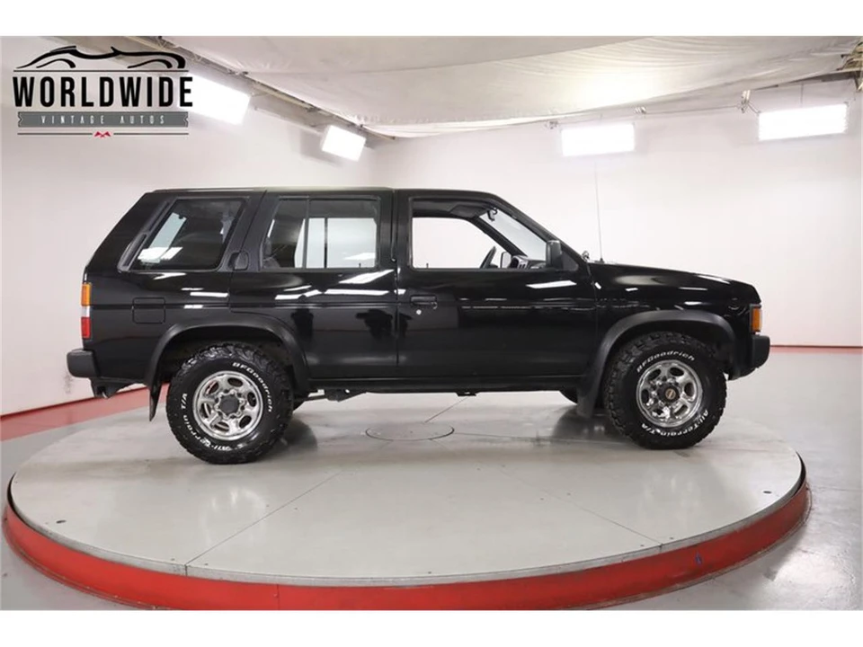 1994 Nissan Pathfinder 1st Gen - Image 4 of 31