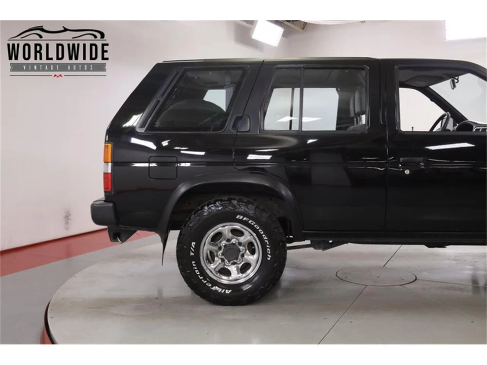 1994 Nissan Pathfinder 1st Gen - Image 9 of 31