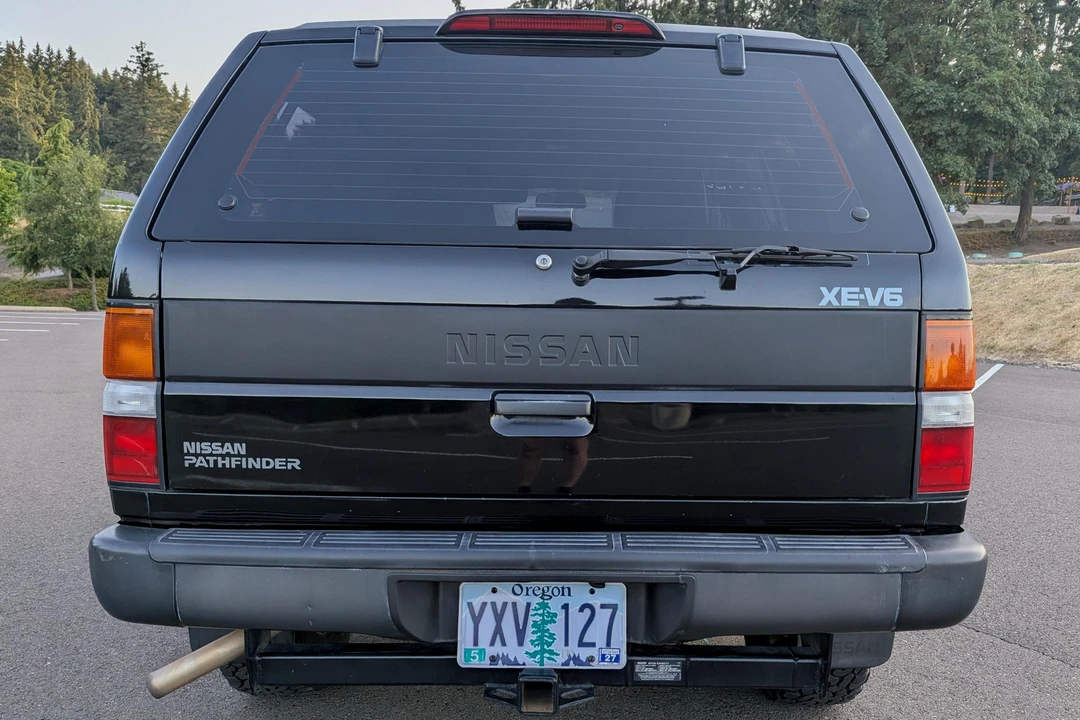 1994 Nissan Pathfinder 1st Gen - Image 5 of 31
