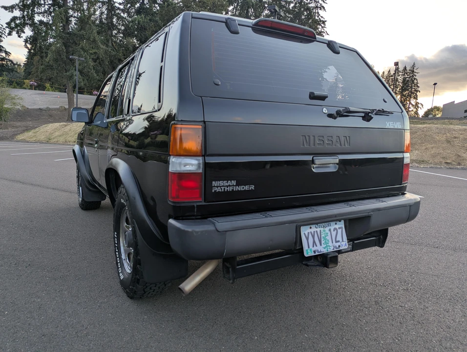 1994 Nissan Pathfinder 1st Gen - Image 23 of 31