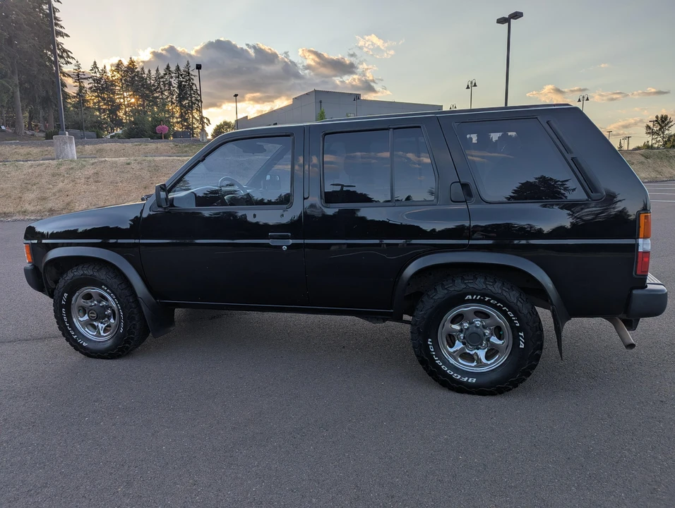 1994 Nissan Pathfinder 1st Gen - Image 17 of 31