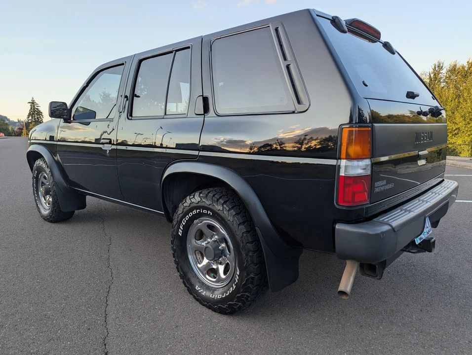 1994 Nissan Pathfinder 1st Gen - Image 21 of 31