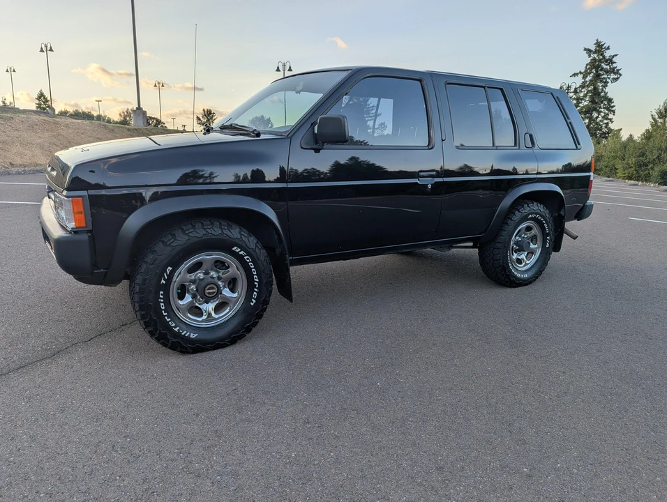 1994 Nissan Pathfinder 1st Gen - Image 13 of 31