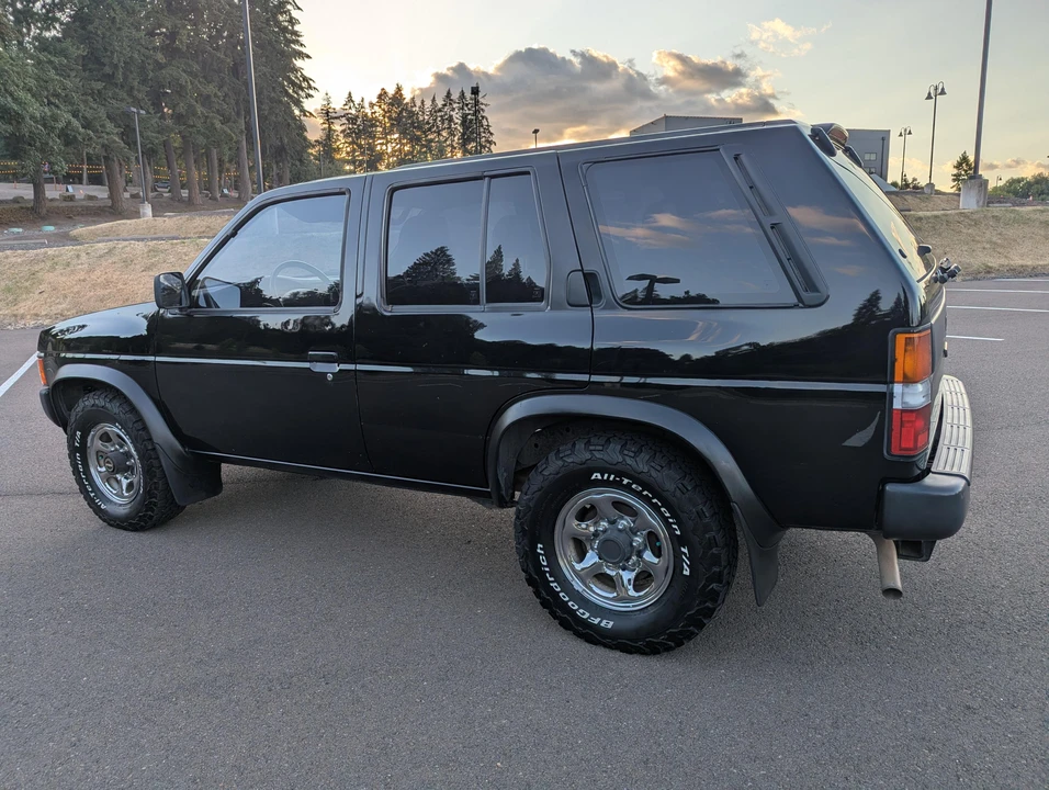 1994 Nissan Pathfinder 1st Gen - Image 18 of 31